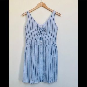 Abercrombie & Fitch cotton keyhole summer dress